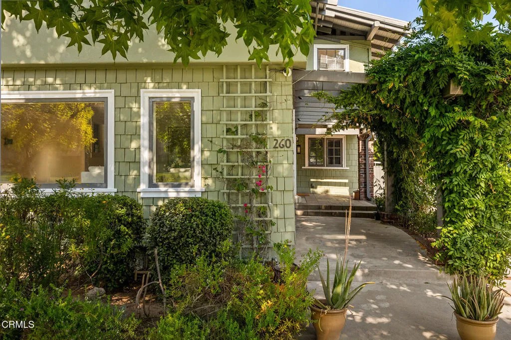 260 S Orange Grove