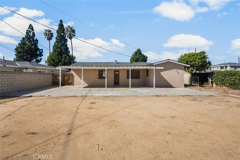 Tiny photo for 901 S Harmon St, Santa Ana, CA 92704 (MLS # PW25246858)