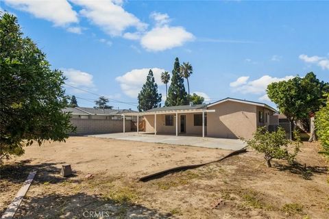 Tiny photo for 901 S Harmon St, Santa Ana, CA 92704 (MLS # PW25246858)