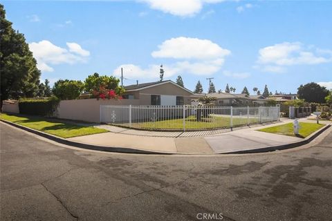 Tiny photo for 901 S Harmon St, Santa Ana, CA 92704 (MLS # PW25246858)