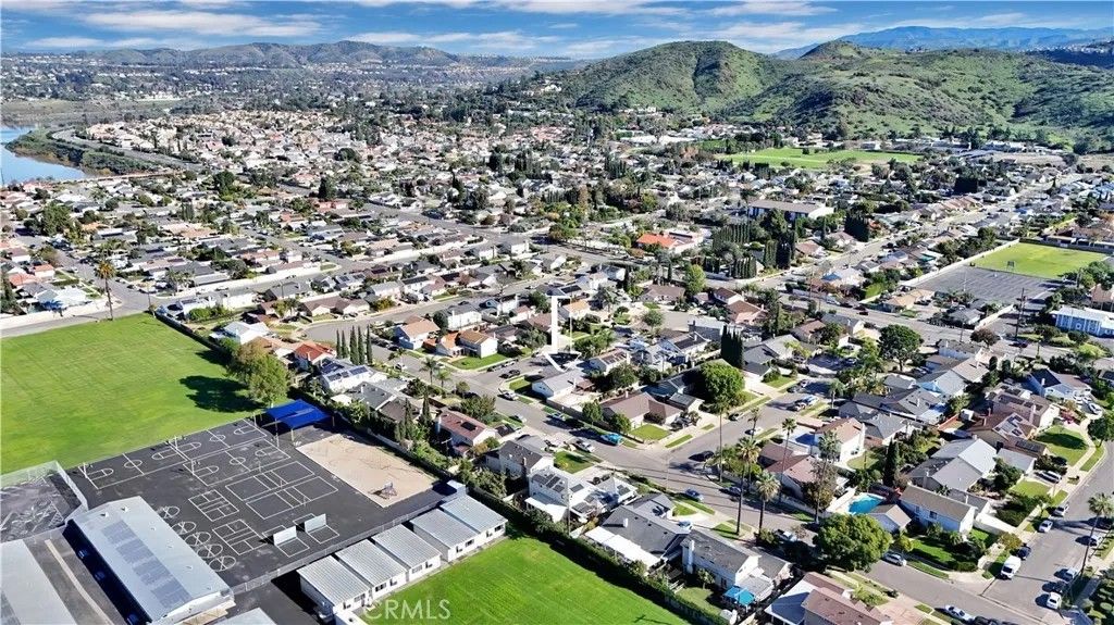 Photo of 4422 E Silverleaf Avenue, Orange, CA 92869 (MLS # PW26004522)