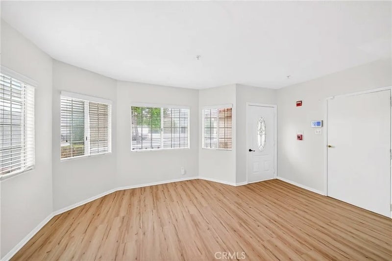 2033 W 231st