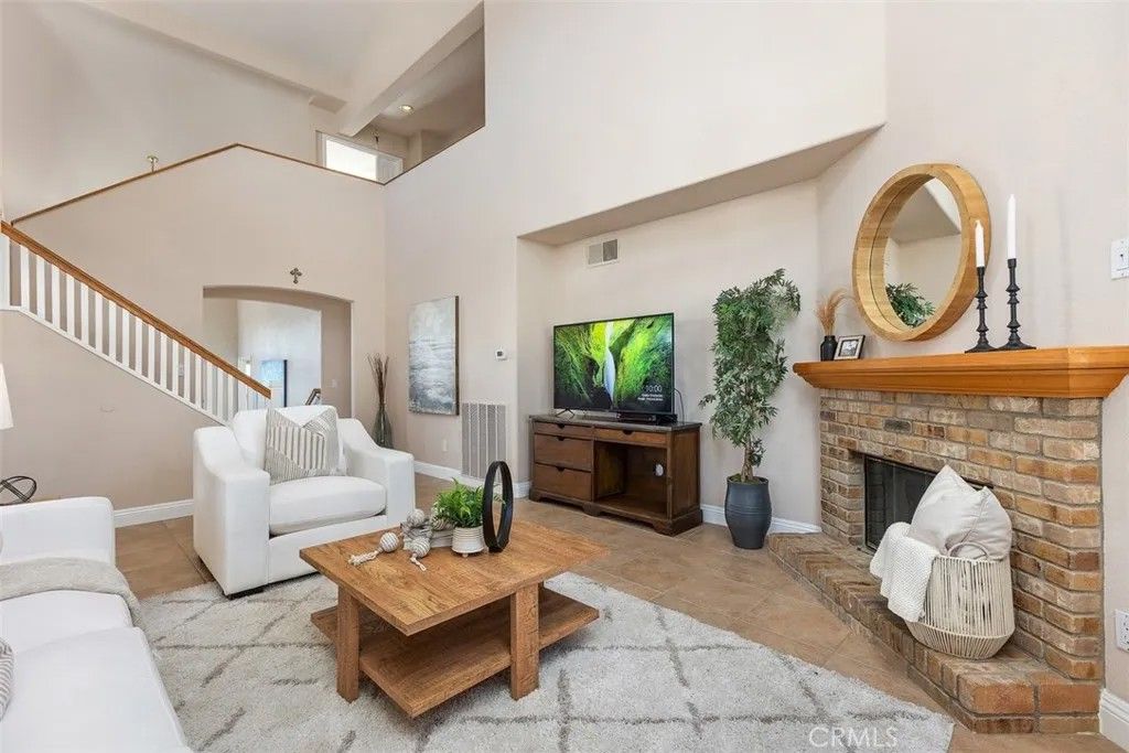 Photo of 2087 Jeremy Ln, Escondido, CA 92027 (MLS # SW26010478)