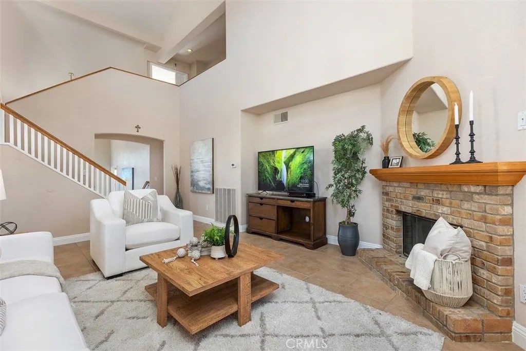 Photo of 2087 Jeremy Ln, Escondido, CA 92027 (MLS # SW26010478)