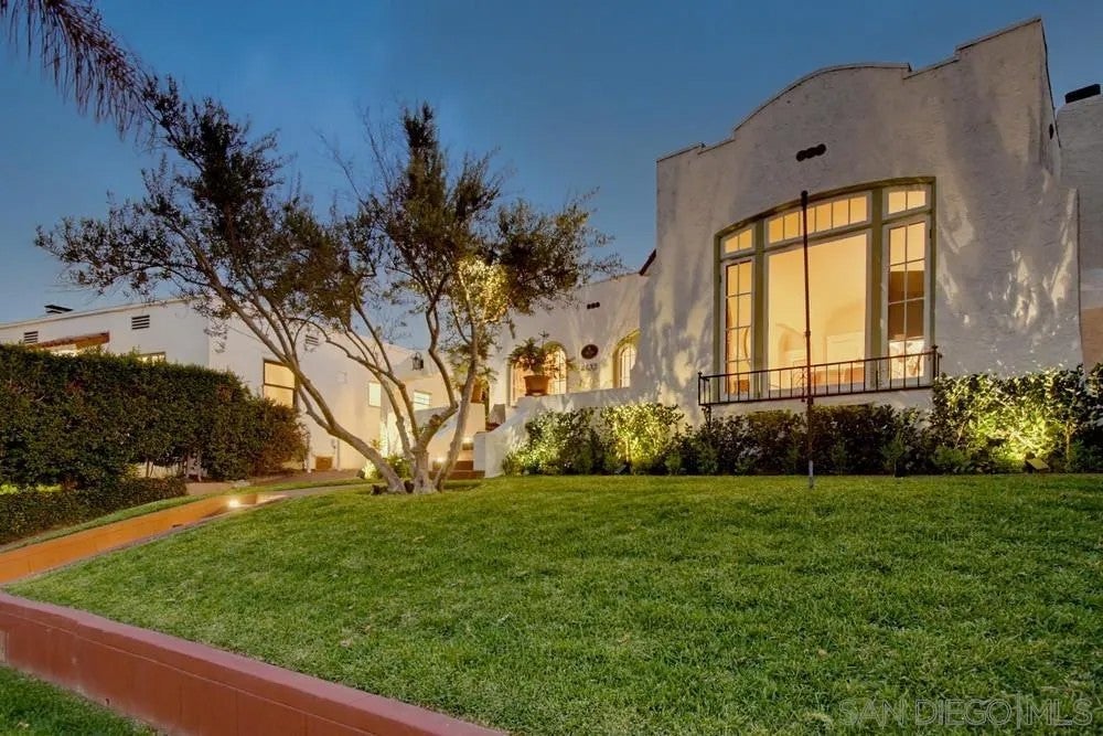 2633 San Marcos Ave