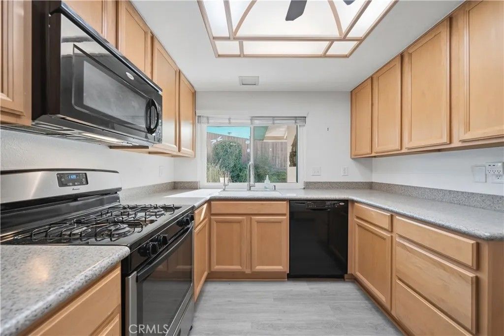 Photo of 42230 Cosmic Dr, Temecula, CA 92592 (MLS # SW26004621)