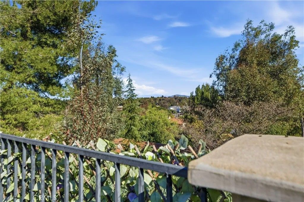 Photo of 42230 Cosmic Dr, Temecula, CA 92592 (MLS # SW26004621)