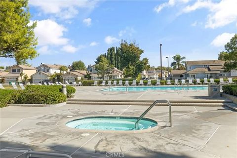Tiny photo for 83 Briarglen #21, Irvine, CA 92614 (MLS # OC25247631)