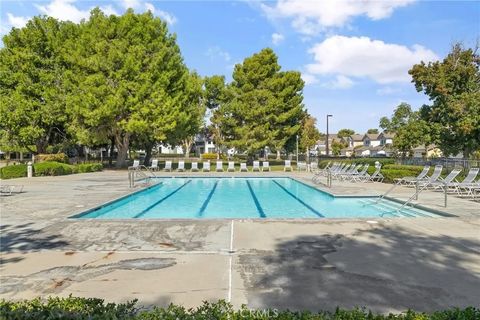 Tiny photo for 83 Briarglen #21, Irvine, CA 92614 (MLS # OC25247631)