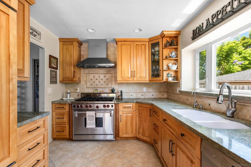 Photo of 4375 Del Monte AVE, San Diego, CA 92107 (MLS # 260015877)