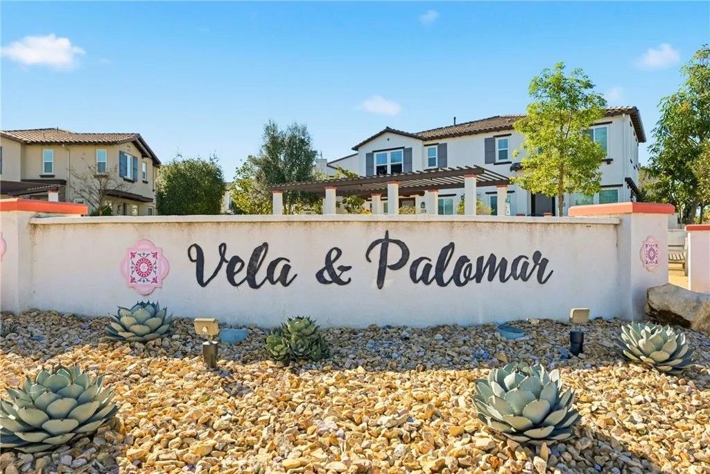 Photo of 4156 Sitio Cielo, Oceanside, CA 92057 (MLS # SW26055120)