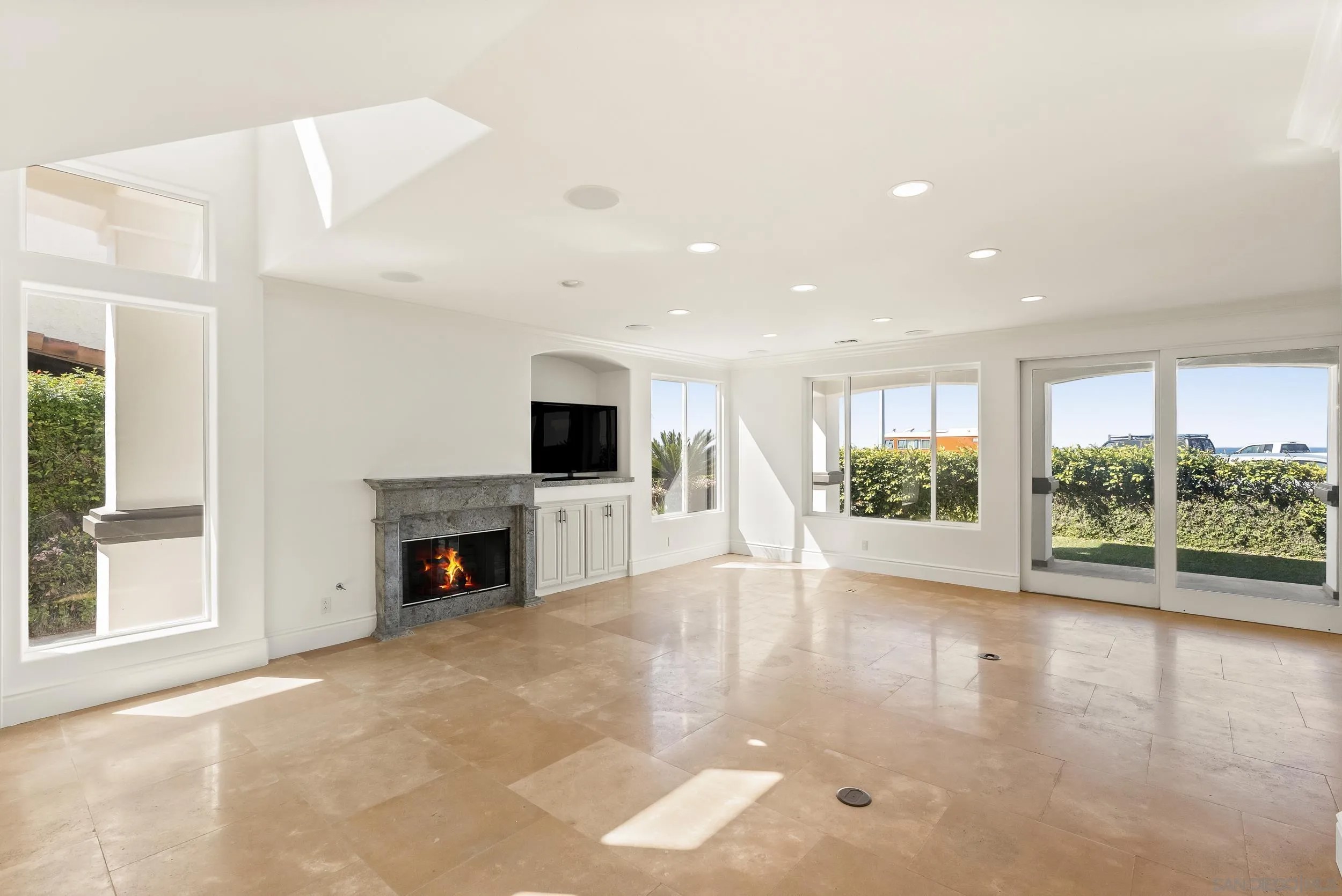 1171 Sunset Cliffs Blvd