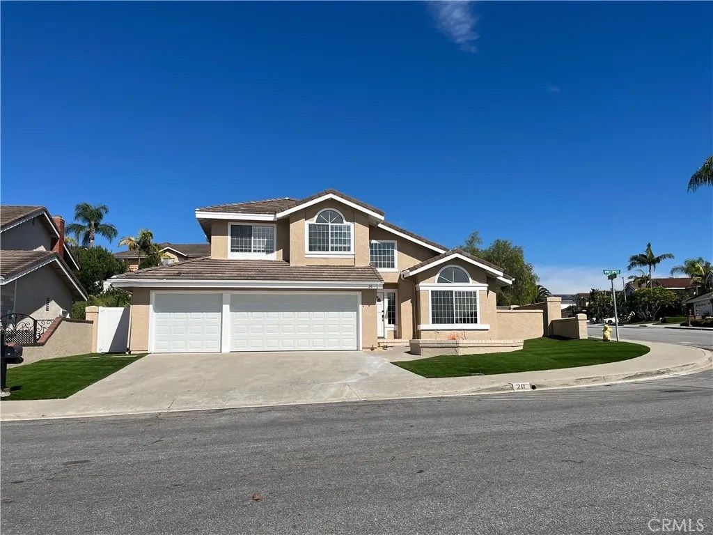 Photo of 20 Precipice, Laguna Niguel, CA 92677 (MLS # OC26082217)