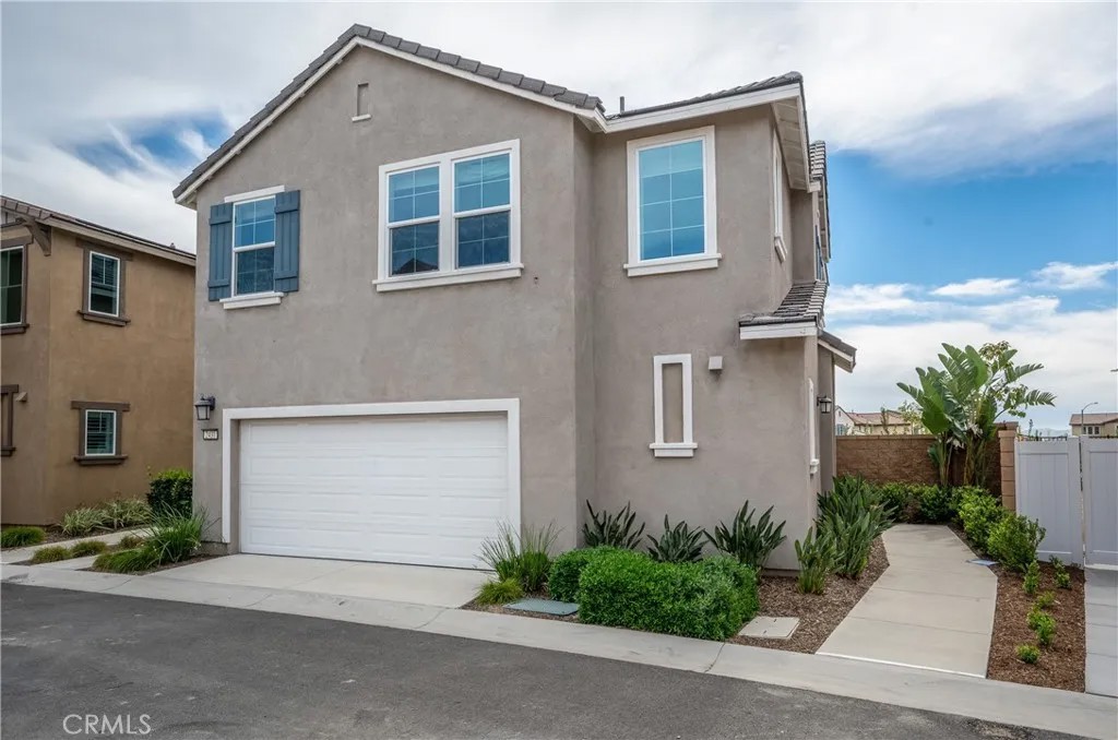 2431 Gunner Ridge Way