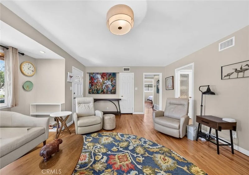 2532 Treelane
