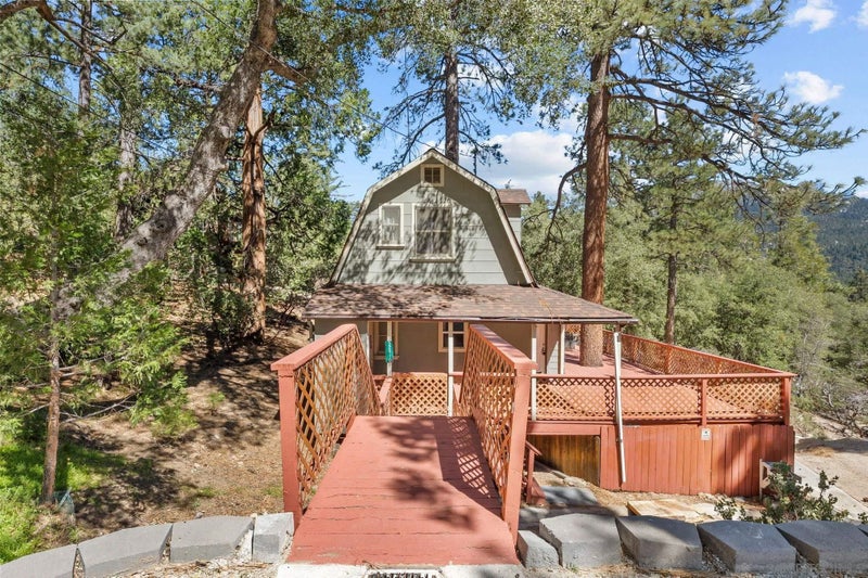 52910 Cedar Dr