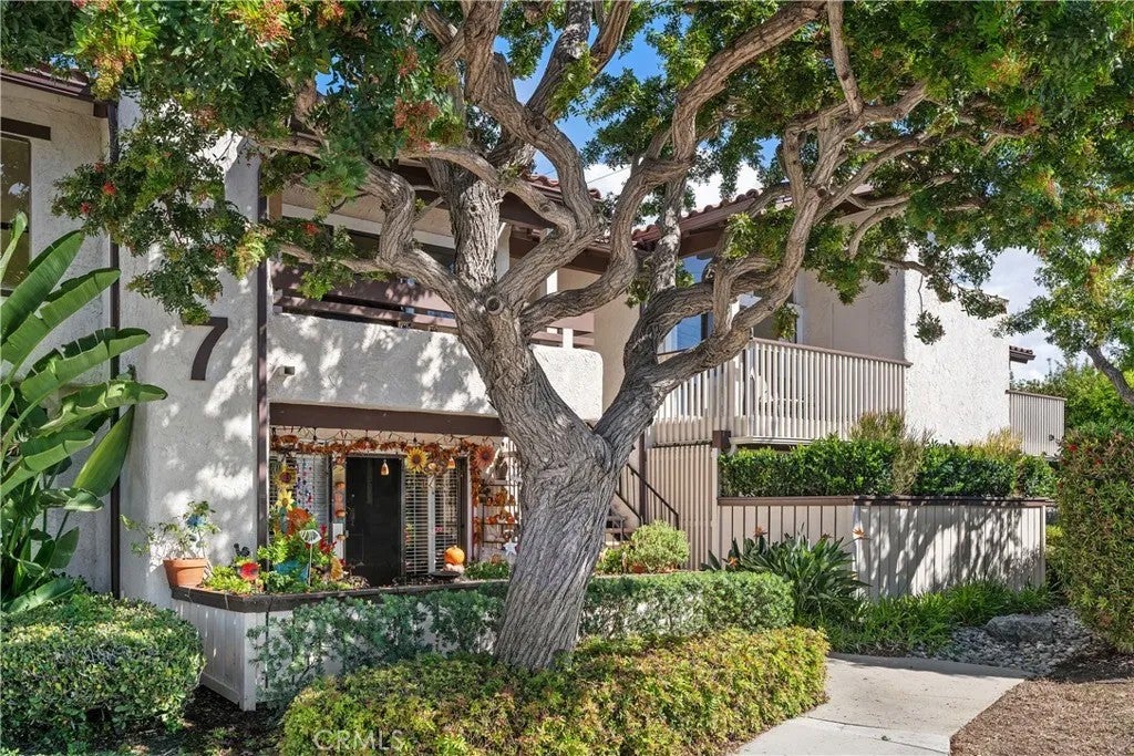 Photo of 21372 Brookhurst Street #727, Huntington Beach, CA 92646 (MLS # PW26225524)