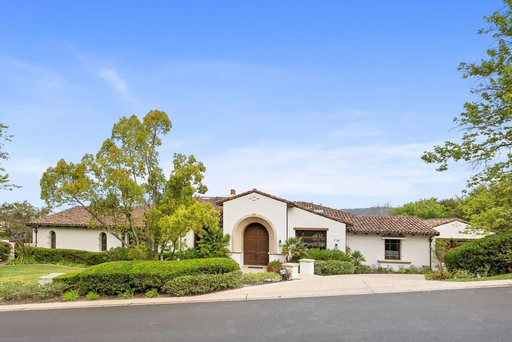 Photo of 7628 Top O The Morning Way, San Diego, CA 92127 (MLS # 260006229)
