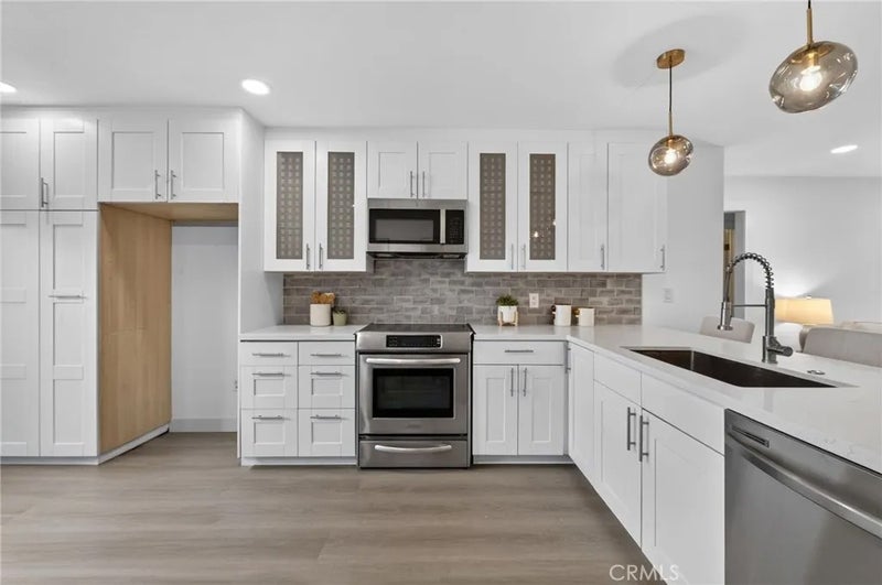 1800 E Heim Avenue 22