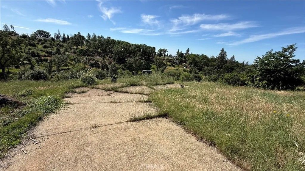 Photo of 623 Circlewood Dr, Paradise, CA 95969 (MLS # SN26079560)