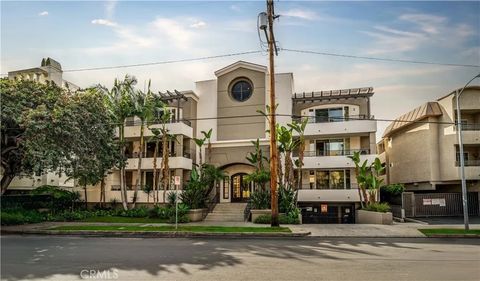 Photo of 4637 Willis #208, Sherman Oaks, CA 91403 (MLS # PW26036775)