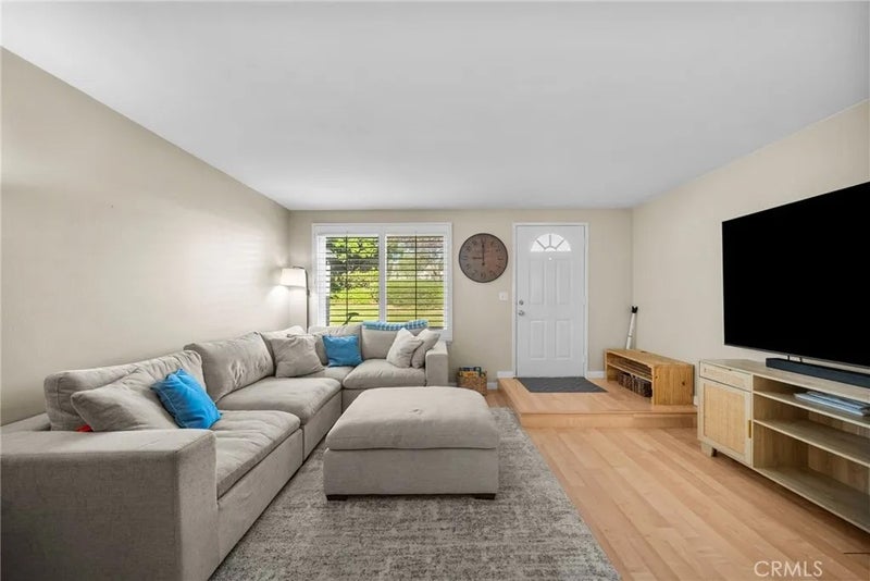 24307 La Glorita Circle