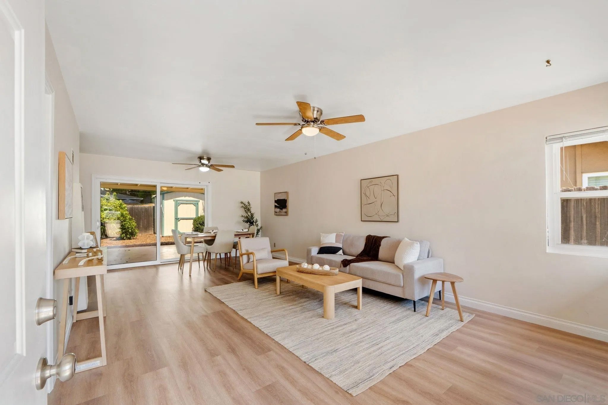 1416 S Maple