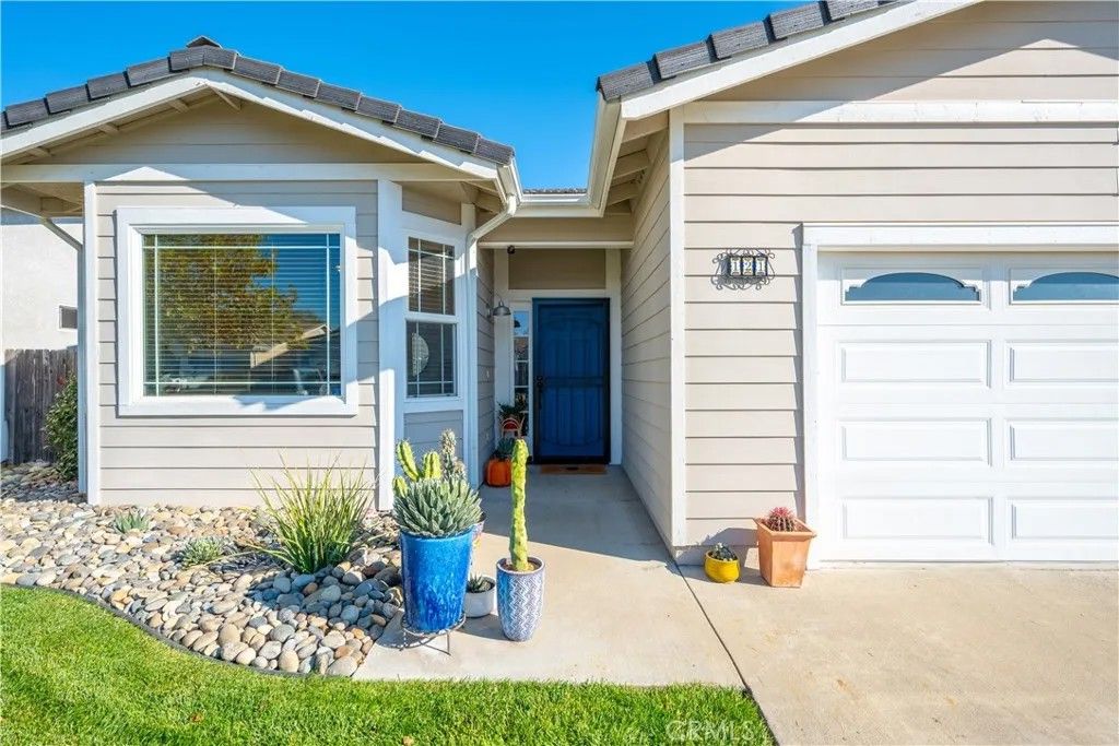 Photo of 121 Headwaters Rd, Templeton, CA 93465 (MLS # NS26013064)