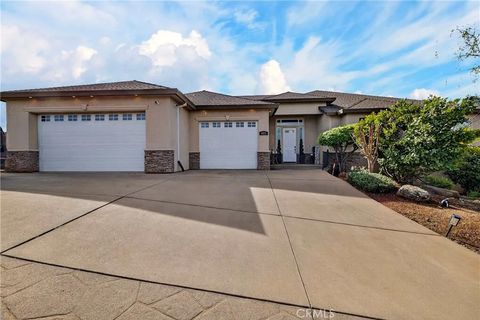Photo of 4472 Casa Sierra, Paradise, CA 95969 (MLS # SN26053601)
