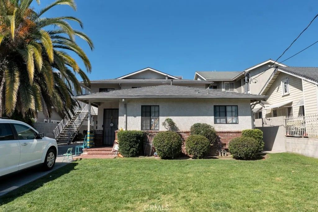 Photo of 8807 Canby Ave, Northridge, CA 91325 (MLS # SR26064037)