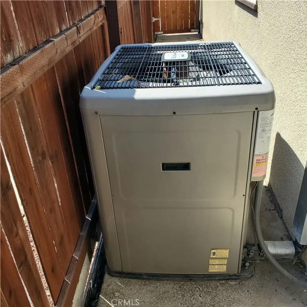 Photo of 2931 Sepulveda Ave, San Bernardino, CA 92404 (MLS # CV26073882)