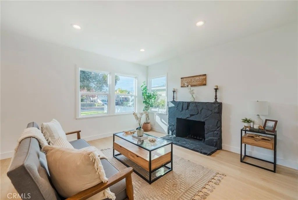 Photo of 22928 Evalyn Ave, Torrance, CA 90505 (MLS # RS25270360)