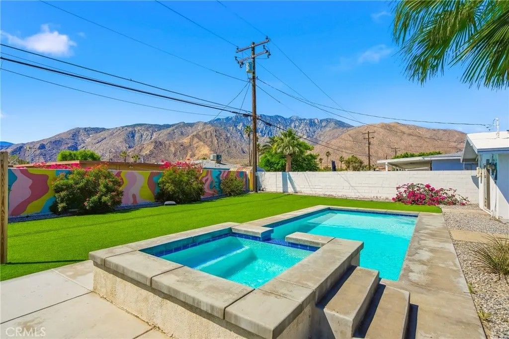 Photo of 431 W Avenida Cerca, Palm Springs, CA 92262 (MLS # PW26074026)
