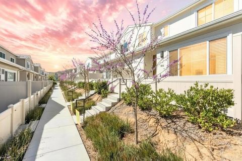 Photo of 355 Citrine Trail, Fallbrook, CA 92028 (MLS # NDP2602370)