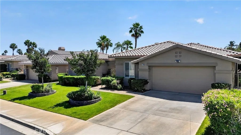 Photo of 77665 Marlowe Court, Palm Desert, CA 92211 (MLS # CV26087858)