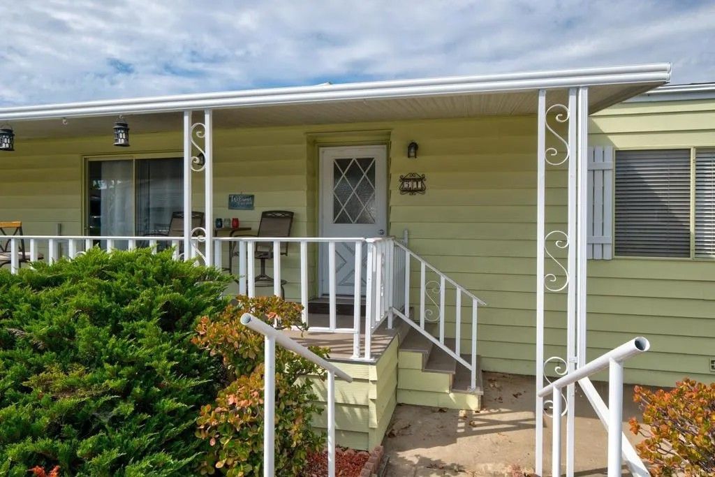 Photo of 1010 East Bobier Drive #51, Vista, CA 92084 (MLS # NDP2511043)