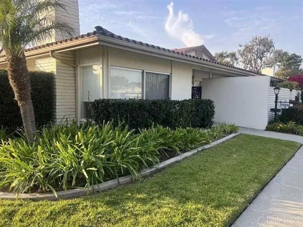 Photo of 7061 Estrella De Mar Rd #66, Carlsbad, CA 92009 (MLS # NDP2603490)