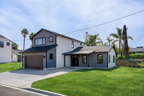 Photo of 710 Passion Court, Vista, CA 92083 (MLS # 260012093)