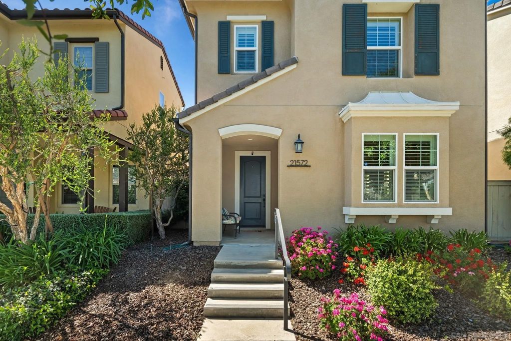 Photo of 21572 Saddle Bred Lane, Escondido, CA 92029 (MLS # 260008295)