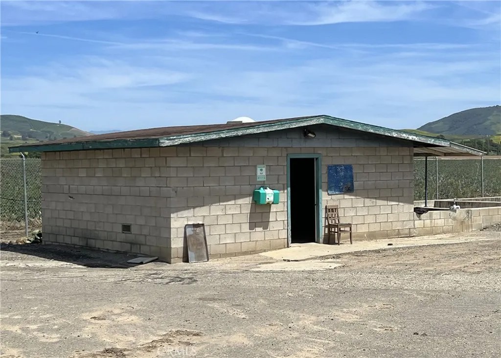 3925 Santa Rosa