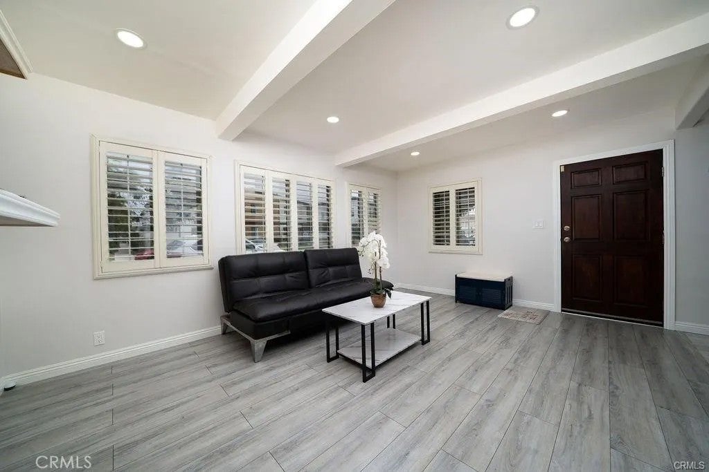 3603 W 144th