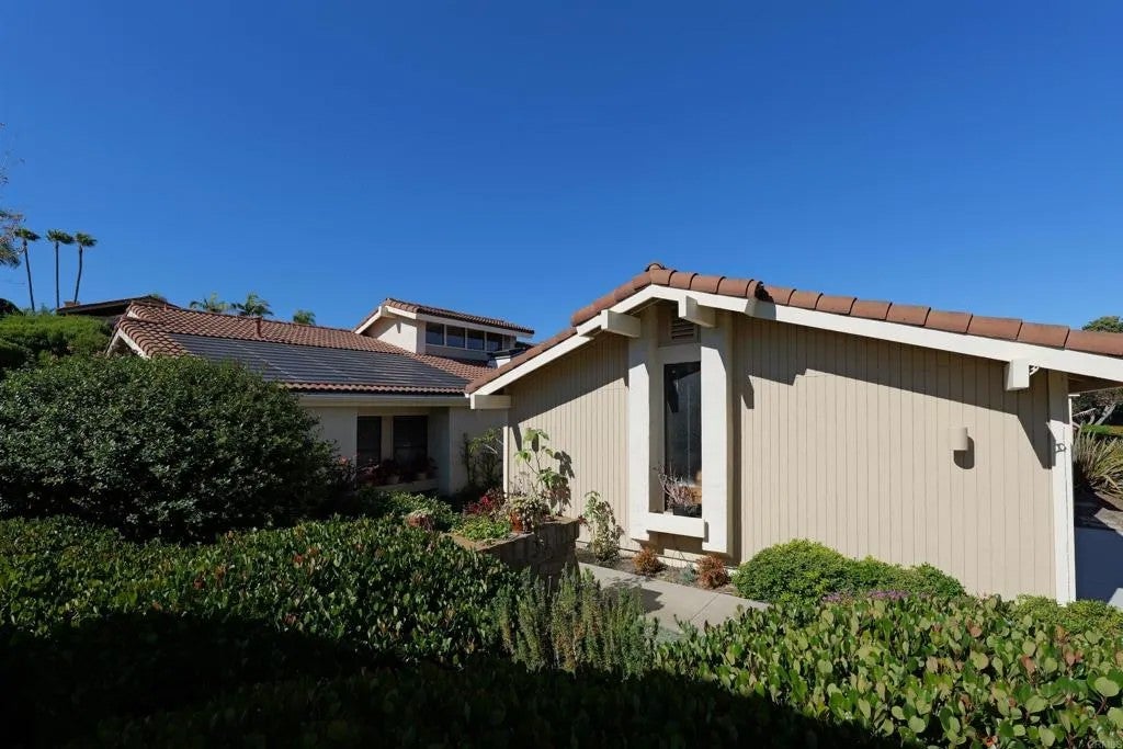 Photo of 5954 Caminito Cardelina, La Jolla, CA 92037 (MLS # PTP2605345)