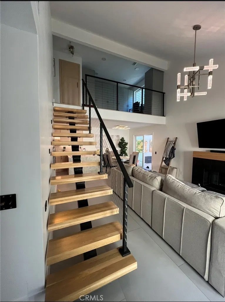24 La Costa ct.