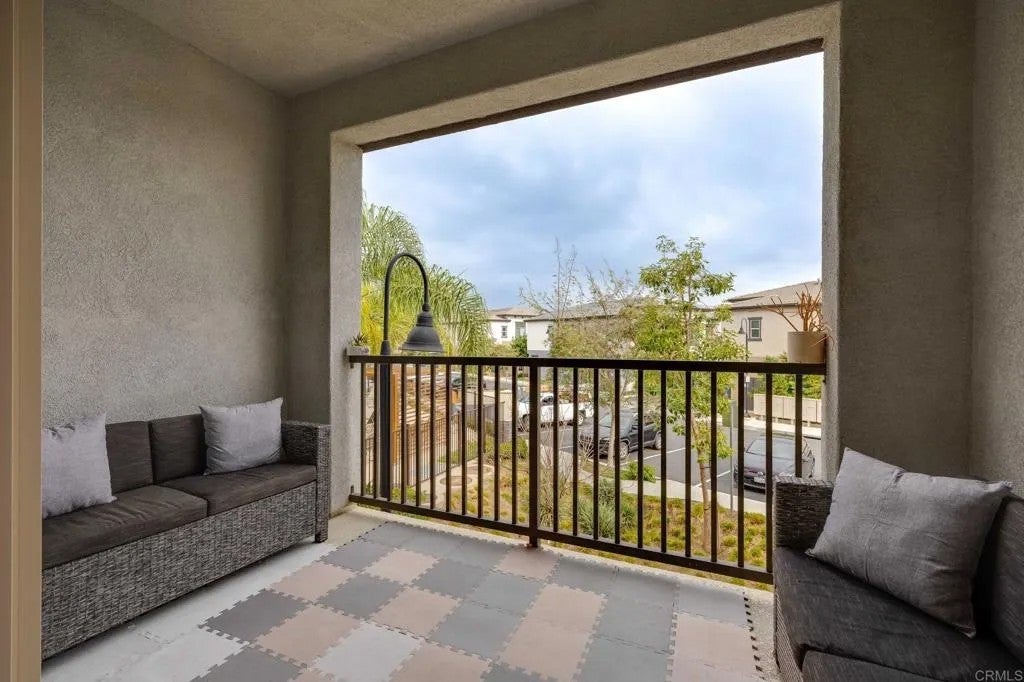 2227 Solara Lane