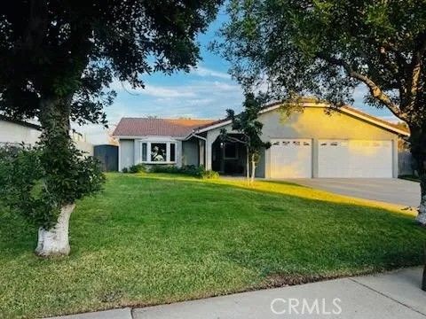 Photo of 1697 N Fillmore Ave, Rialto, CA 92376 (MLS # PW26002911)