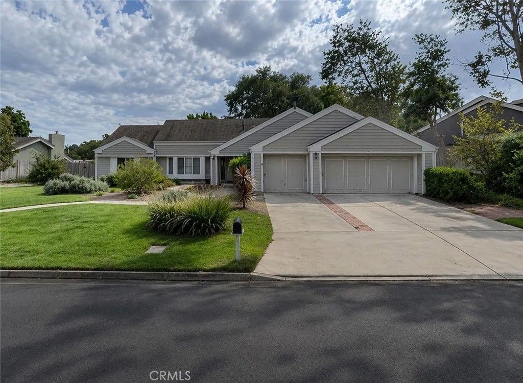 Photo of 1042 Pellham Dr, Lompoc, CA 93436 (MLS # SC26076506)