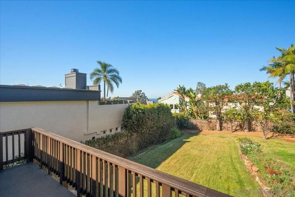 Photo of 2032 Cordero Rd, Del Mar, CA 92014 (MLS # 250045351)