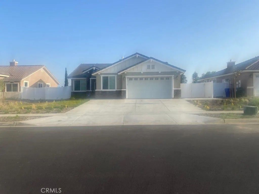 Photo of 1597 W Mcwethy St, Rialto, CA 92376 (MLS # OC26058834)