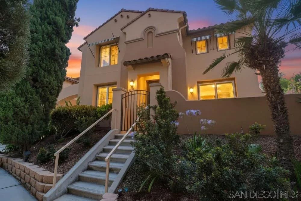 Photo of 1561 Camiito Zaragosa, Chula Vista, CA 91913 (MLS # 260015192)