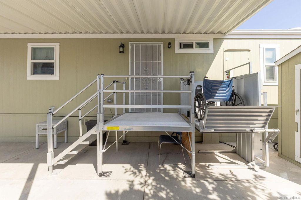 Photo of 1148 Third Ave #10, Chula Vista, CA 91911 (MLS # 250037491)
